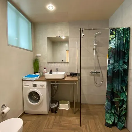 Vanapargi Residents In The Center *